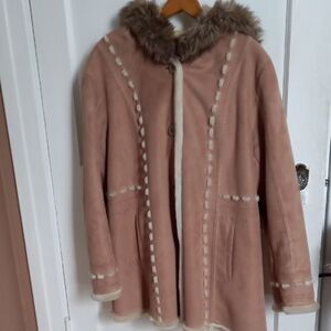 Novelti Women's Faux Fur Trimmed Coat - Beige 2X